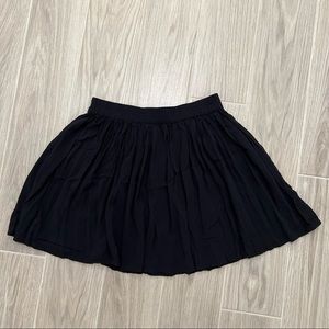 Black pleated skirt